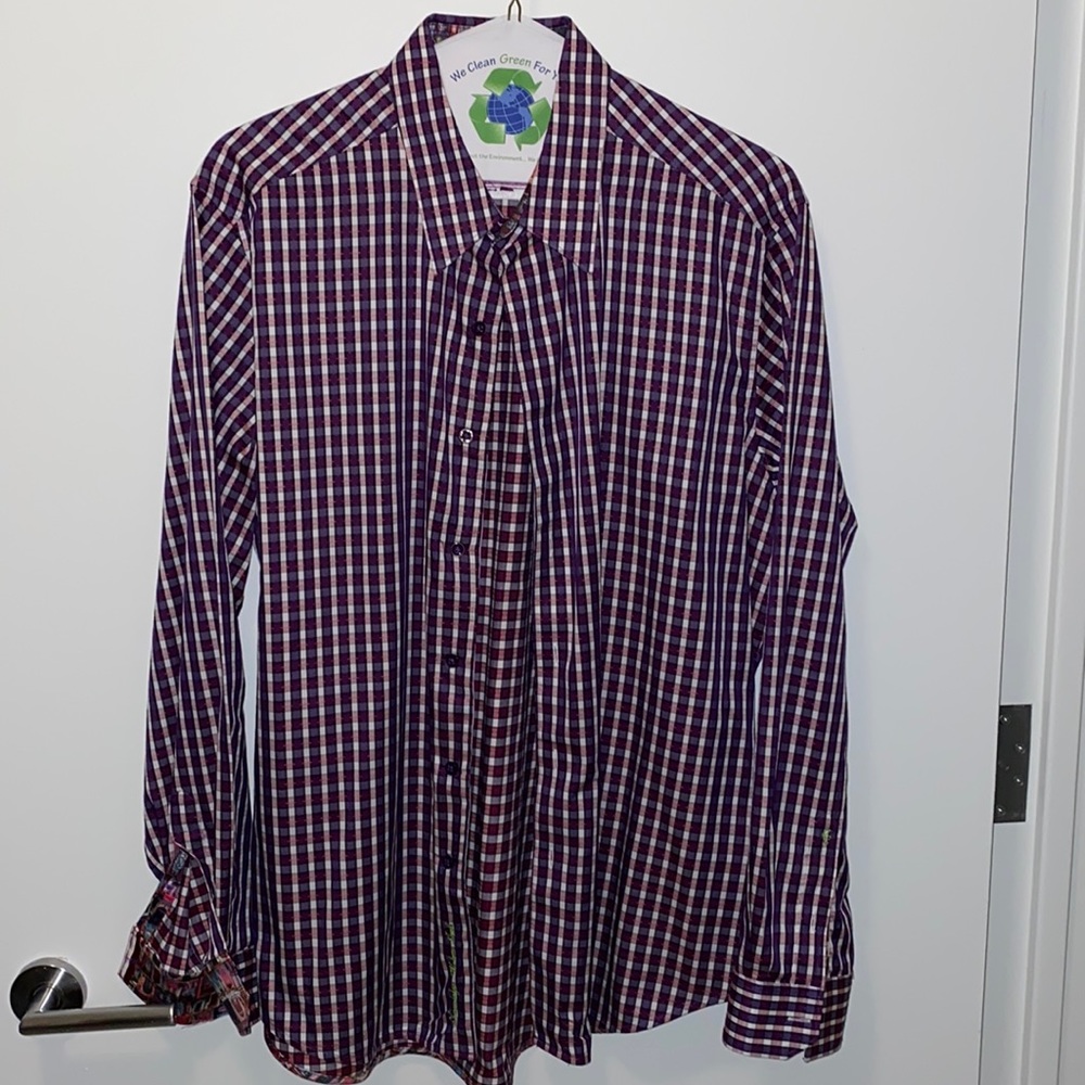 Robert Graham button up, size XL